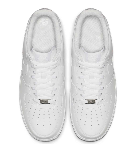 Nike Air Force 1 '07 Triple White Sneakers