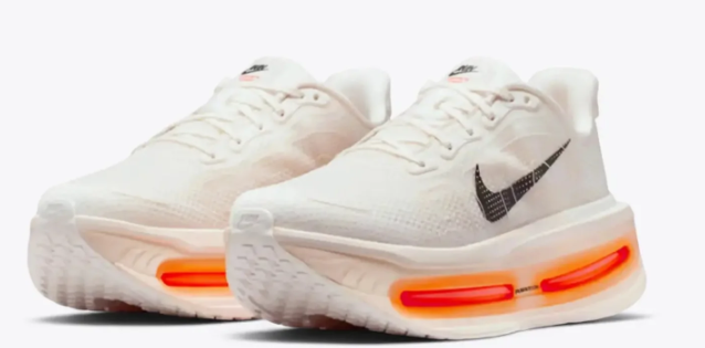 Nike Vomero Premium Running Shoes 'Sail Coconut Milk'