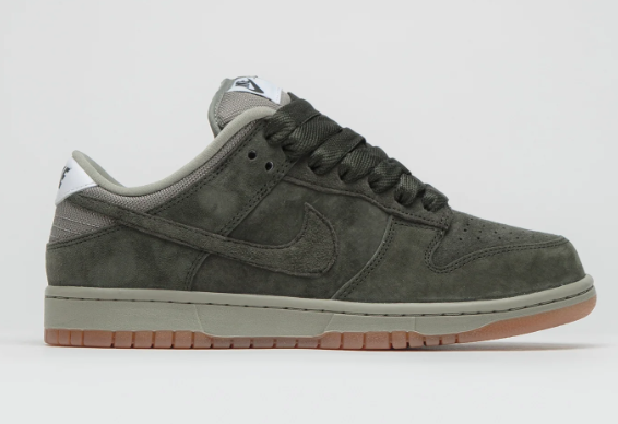 Nike SB Dunk Low Pro B Skate Shoes 'Sequoia'